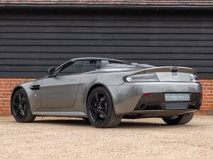 Afbeelding 4/75 van Aston Martin V12 Vantage AMR Roadster (2018)