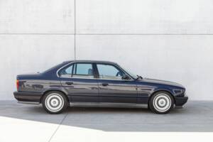 Immagine 8/8 di BMW M5 (1991)