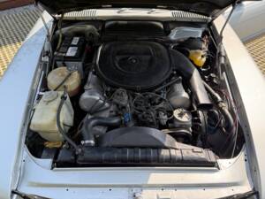 Immagine 21/29 di Mercedes-Benz 500 SLC (1980)