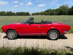 Image 6/51 of FIAT 124 Spider CS2 (1982)