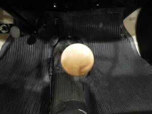 Image 8/15 of FIAT 500 C Topolino (1952)