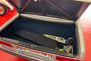 Image 33/34 of Mercedes-Benz 420 SL (1987)