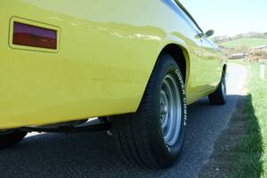 Image 23/57 of Plymouth Duster (1970)