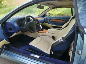 Bild 10/31 von Aston Martin DB 7 Vantage Volante (2001)