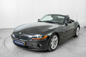 Bild 19/50 von BMW Z4 2.5i (2004)