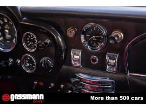 Image 12/15 of Aston Martin DB 6 Vantage (1967)