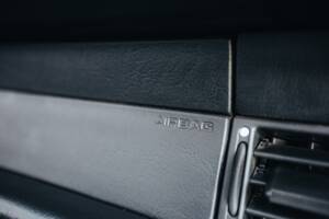 Bild 34/39 von Porsche 911 Carrera 4 (1993)