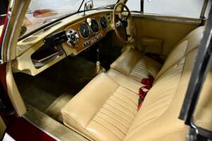 Image 35/50 de Aston Martin DB 2 Vantage (1953)