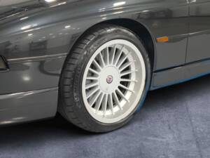Image 16/16 of BMW 850CSi (1994)