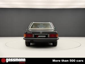 Afbeelding 10/15 van Mercedes-Benz 500 SL (1987)
