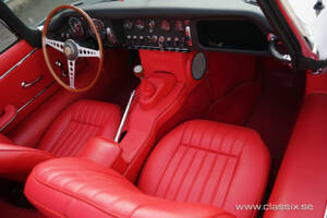Image 15/20 of Jaguar E-Type 4.2 (1966)