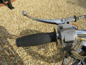 Image 12/44 of Triumph DUMMY (1976)