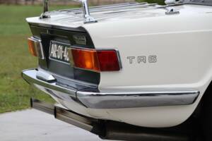 Image 15/50 de Triumph TR 6 (1970)