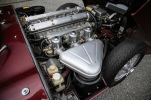 Image 3/40 de Jaguar Type E 4.2 (1967)