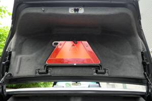 Image 58/69 of Mercedes-Benz E 320 (1994)