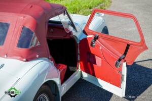 Image 35/45 of Triumph TR 2 (1954)