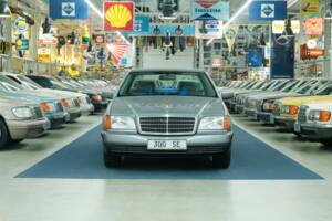 Bild 8/50 von Mercedes-Benz 300 SE (1992)