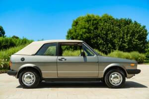Image 7/50 de Volkswagen Golf Mk I Convertible 1.1 (1980)