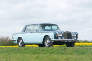 Image 16/50 of Rolls-Royce Silver Shadow I (1976)