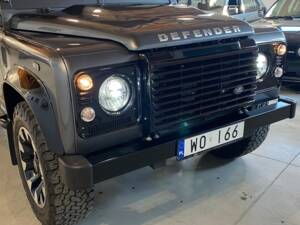 Bild 9/59 von Land Rover Defender 90 Works V8 "70th Edition" (2018)