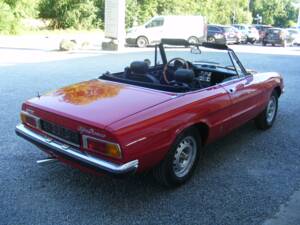 Immagine 6/77 di Alfa Romeo Spider Veloce 2000 (1981)