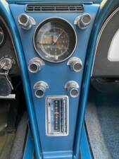 Bild 45/50 von Chevrolet Corvette Sting Ray Convertible (1966)