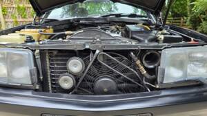 Imagen 22/69 de Mercedes-Benz 190 E 2.3-16 (1985)