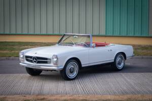 Image 1/33 de Mercedes-Benz 230 SL (1965)