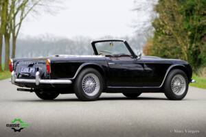 Image 30/37 of Triumph TR 4 (1965)