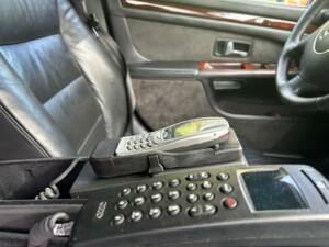 Bild 24/25 von Audi A8 4.2 quattro (2001)