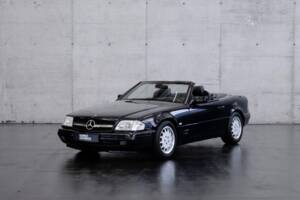 Image 1/46 of Mercedes-Benz SL 320 (1998)