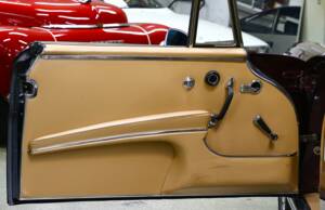 Bild 32/39 von Mercedes-Benz 220 SE b (1964)