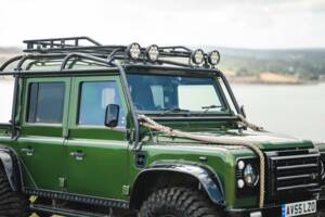 Image 25/31 de Land Rover Defender 110 (2005)