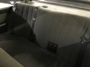 Image 7/13 of BMW 320is (1990)