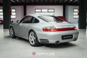Bild 9/22 von Porsche 911 Carrera 4S (2002)