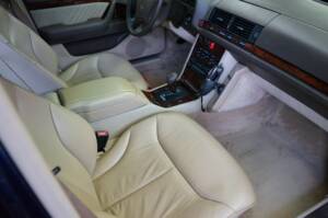 Immagine 15/36 di Mercedes-Benz S 500 L (1994)