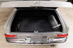 Image 22/45 of Mercedes-Benz 250 SE (1967)