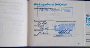 Image 62/171 of Mercedes-Benz E 220 (1994)