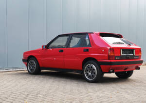 Image 24/41 of Lancia Delta HF Integrale (1989)