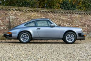 Immagine 45/50 di Porsche 911 Carrera 3.2 "25 years 911" (1988)