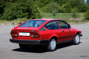 Imagen 12/36 de Alfa Romeo GTV 6 2.5 (1986)