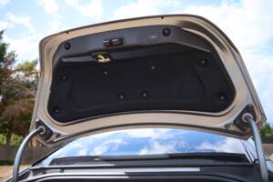 Bild 28/50 von Jaguar XJ 5.0 (2010)