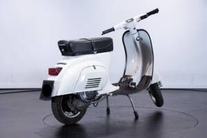 Image 5/9 de Piaggio Vespa 50 S (1972)