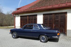 Bild 4/57 von Mercedes-Benz 230 CE (1980)