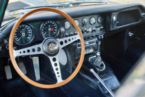 Bild 18/50 von Jaguar E-Type 4.2 (1966)