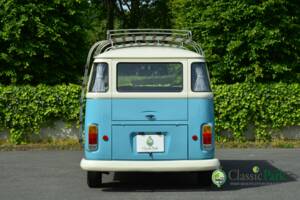 Bild 4/50 von Volkswagen T2b Camper (1976)