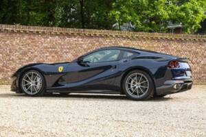 Image 45/50 of Ferrari 812 Superfast (2020)