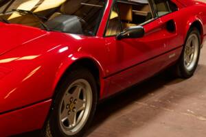Image 29/79 of Ferrari 328 GTB (1985)