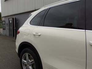 Bild 27/99 von Porsche Cayenne S (2010)