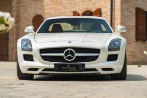 Image 3/50 of Mercedes-Benz SLS AMG (2010)